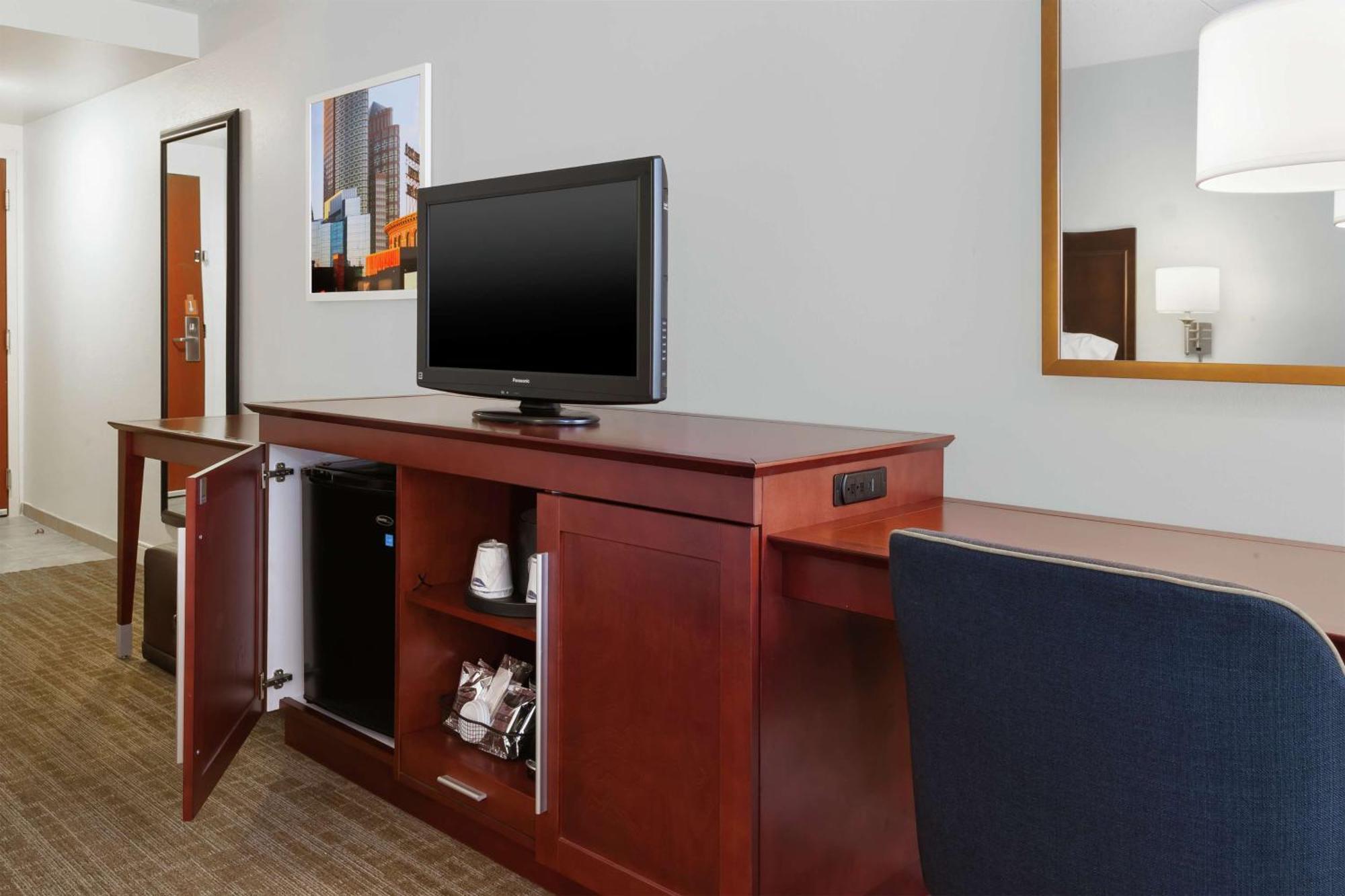 Hampton Inn Boston/Peabody Eksteriør billede